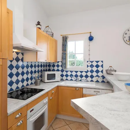 Luxurious With A Dishwasher, Only 3 5km From The